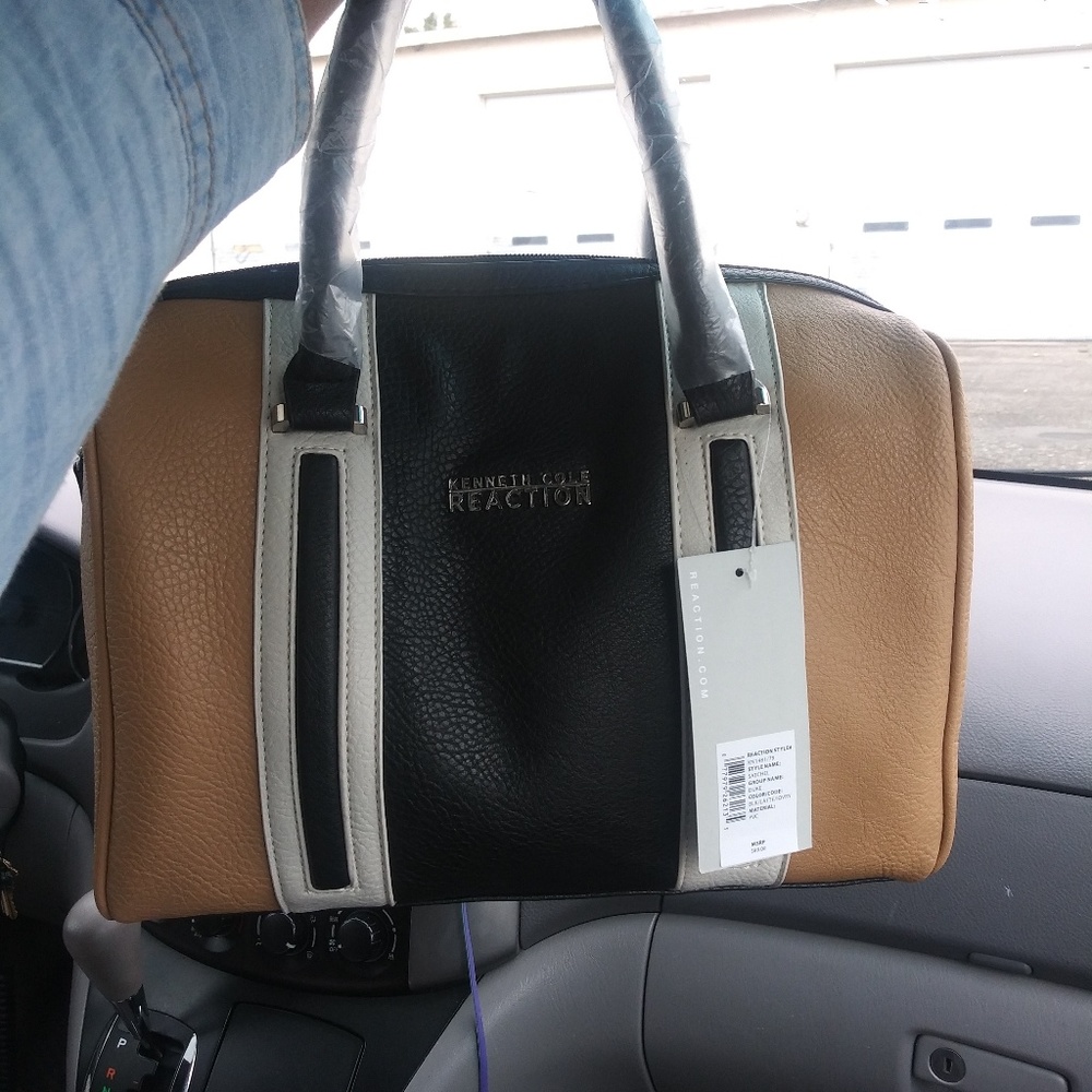 Kenneth Cole Reaction Satchel Only 1 left!!!